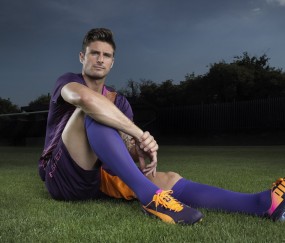 爱游戏-田径赛场焦点！法国队对阵比利时队，核心球员受伤，球队前景蒙阴影